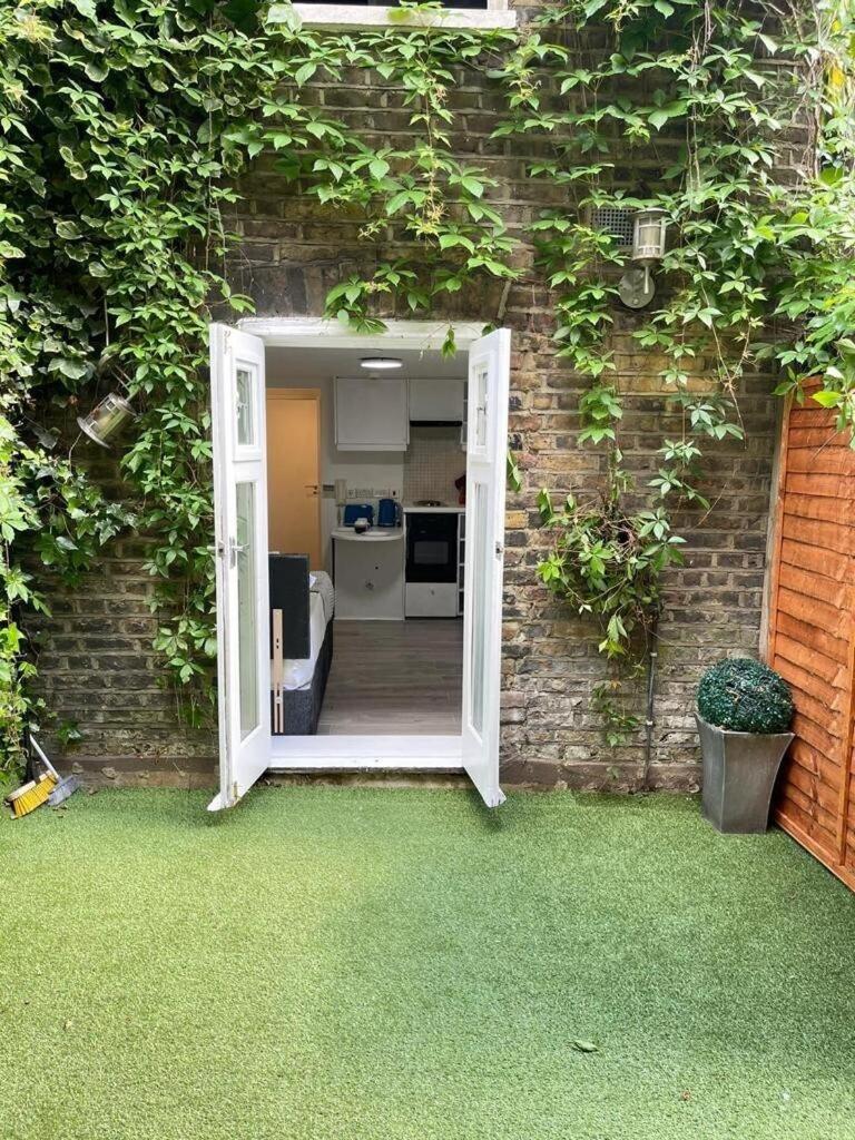 Portobello Road Artistic Studios 'Budget' Londra Dış mekan fotoğraf