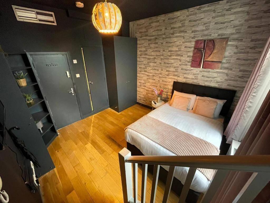 Portobello Road Artistic Studios 'Budget' Londra Oda fotoğraf
