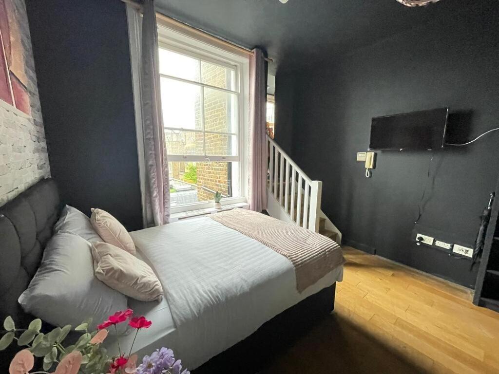 Portobello Road Artistic Studios 'Budget' Londra Oda fotoğraf