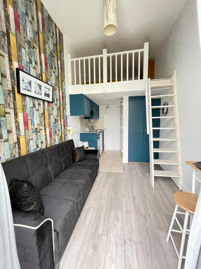 Portobello Road Artistic Studios 'Budget' Londra Oda fotoğraf