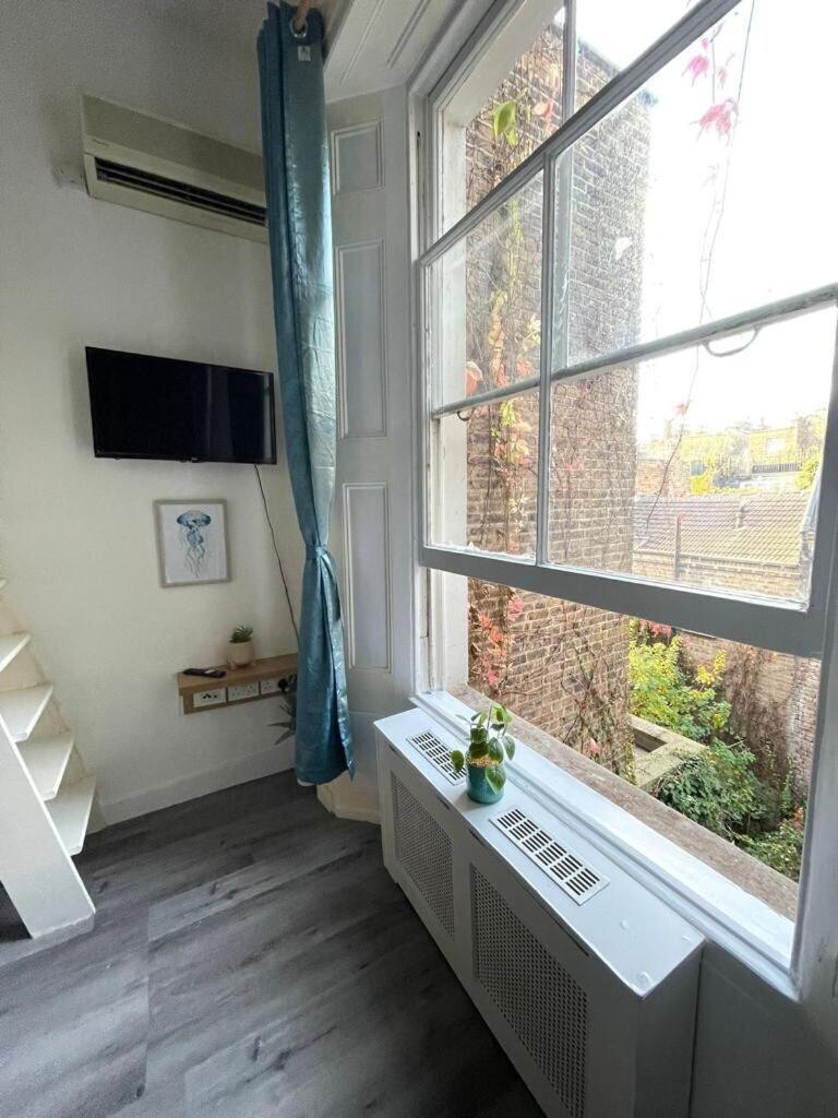 Portobello Road Artistic Studios 'Budget' Londra Oda fotoğraf
