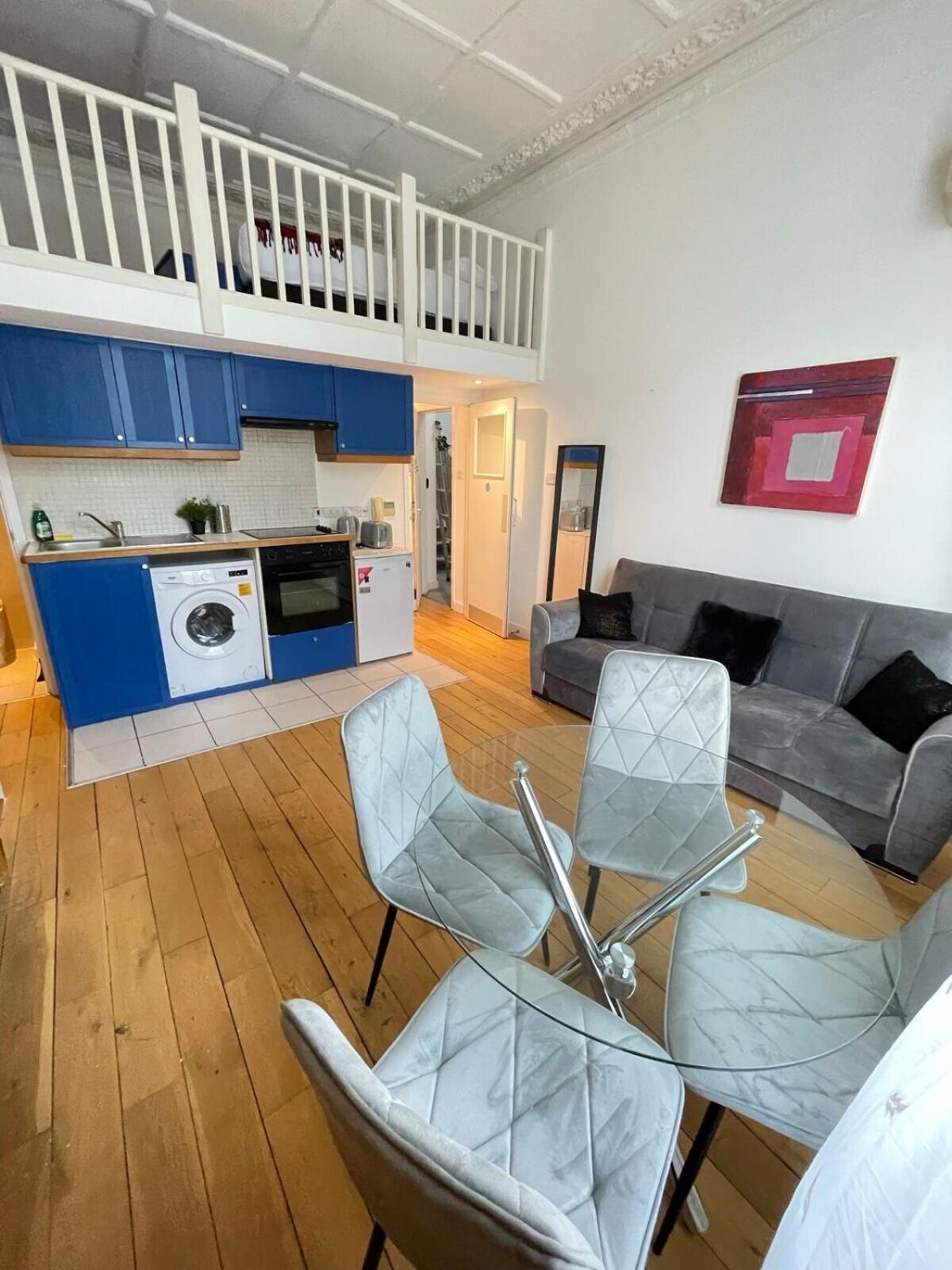 Portobello Road Artistic Studios 'Budget' Londra Oda fotoğraf