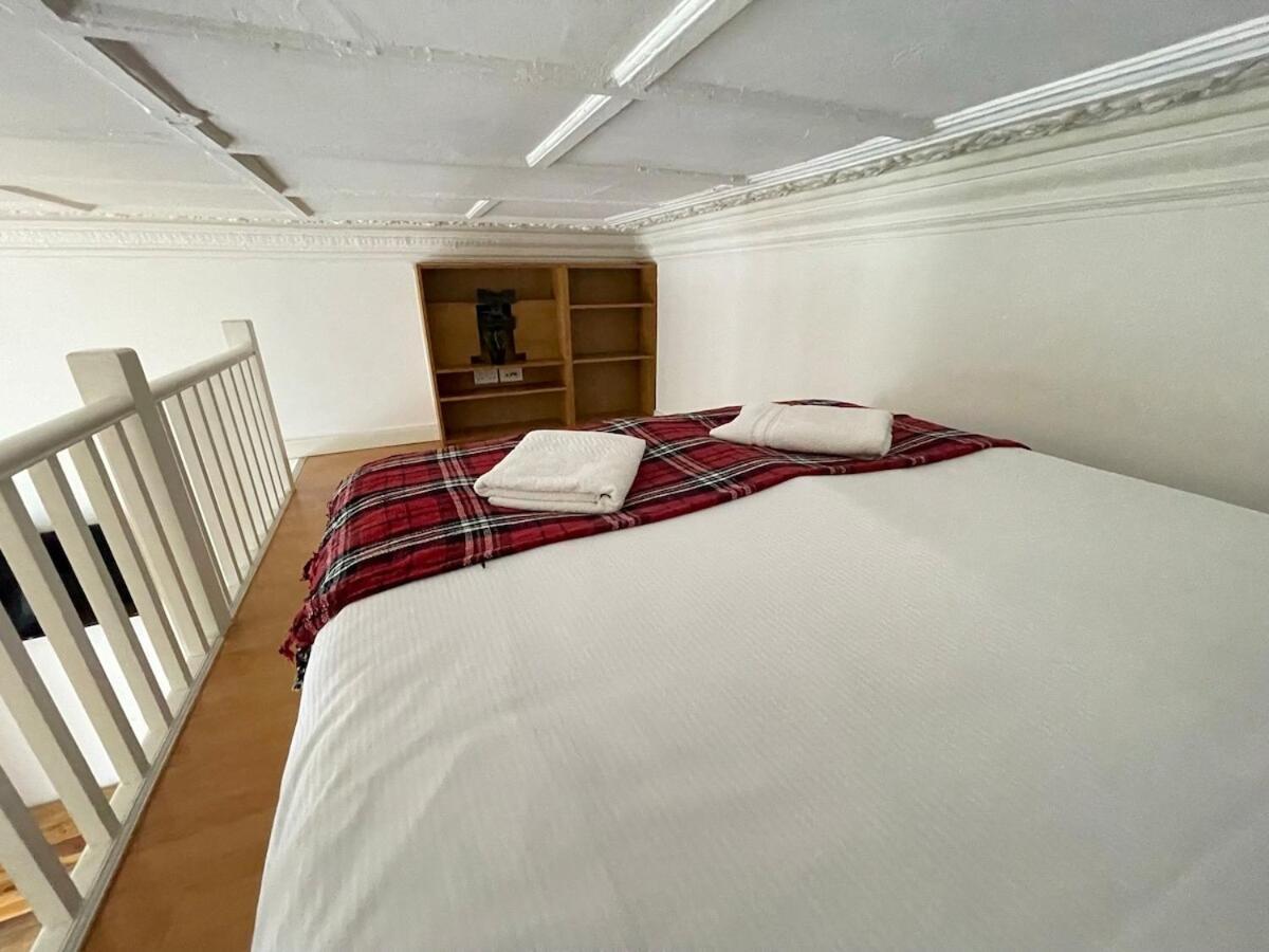Portobello Road Artistic Studios 'Budget' Londra Oda fotoğraf