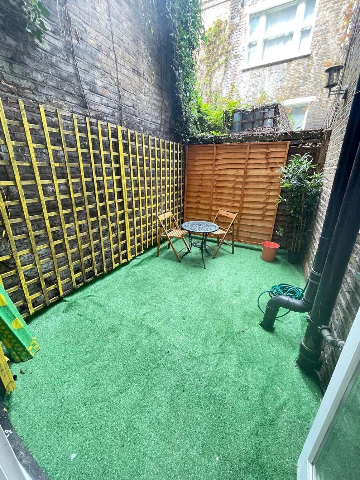 Portobello Road Artistic Studios 'Budget' Londra Oda fotoğraf